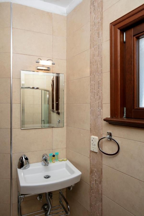 Magkafinis.El Apartments Mikros Prinos ภายนอก รูปภาพ