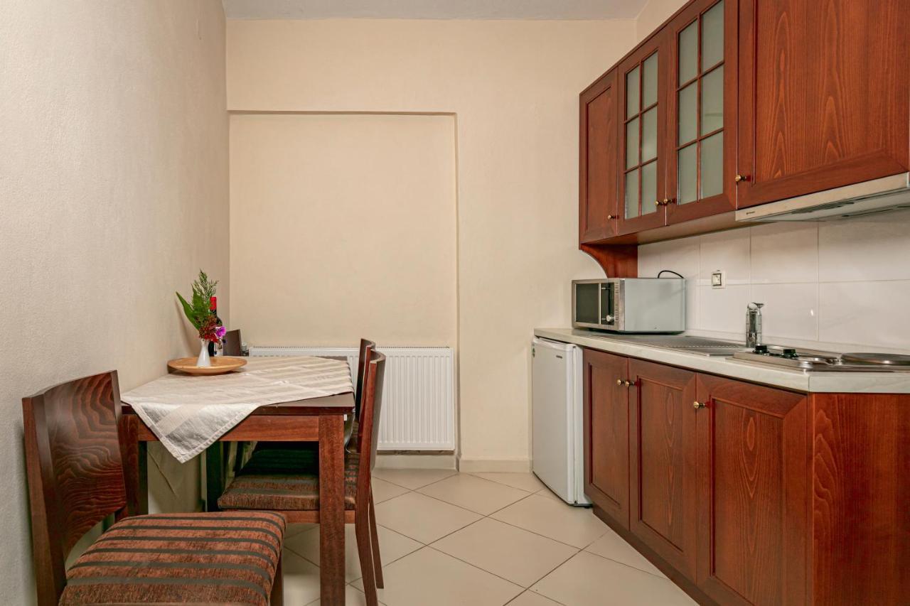 Magkafinis.El Apartments Mikros Prinos ภายนอก รูปภาพ
